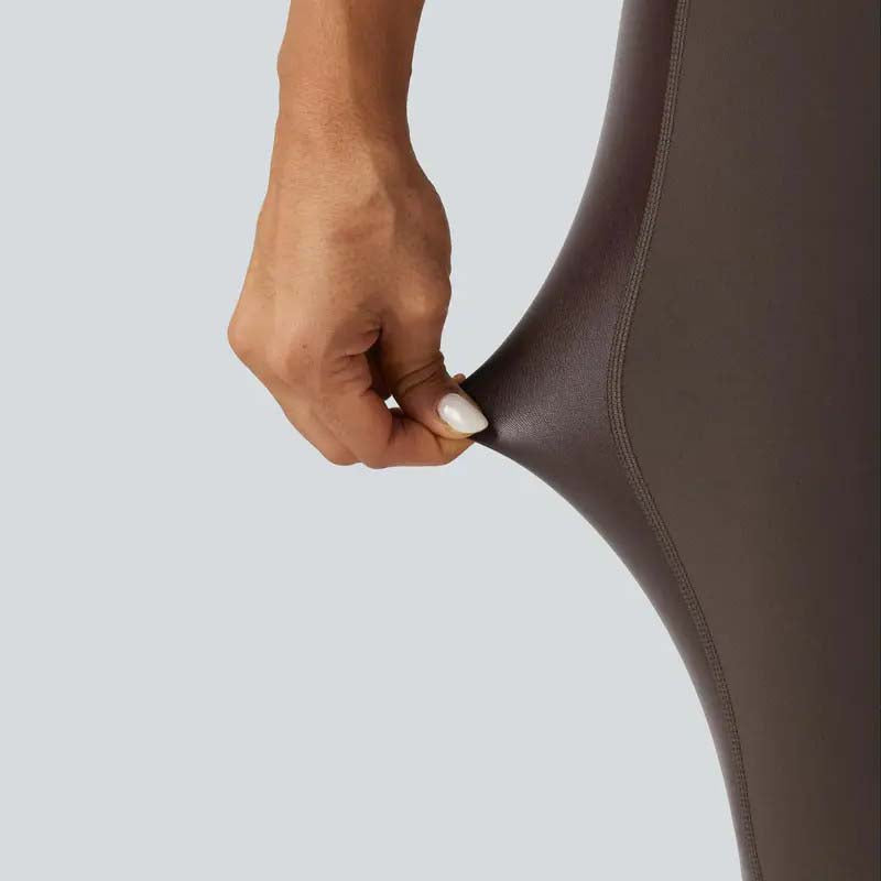 SilhouetteÉlégance™ – Legging Sculptant en Similicuir à Taille Haute