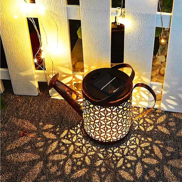 CascadeLumière™ – Arrosoir Solaire Lumineux pour Jardin