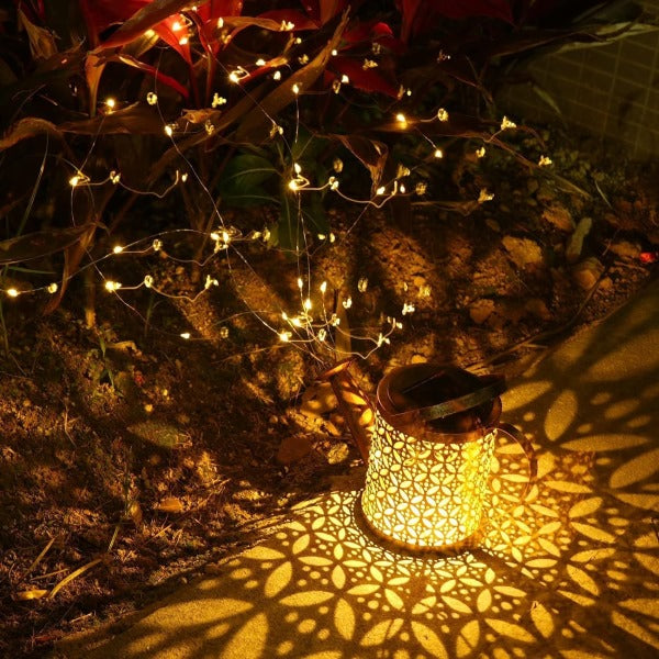 CascadeLumière™ – Arrosoir Solaire Lumineux pour Jardin